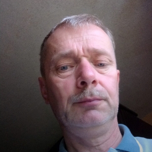 Юрий Петров