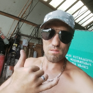 Александр Ложников