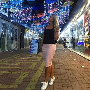 Юля Троыи