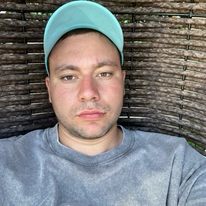 Дмитрий Безрукавый