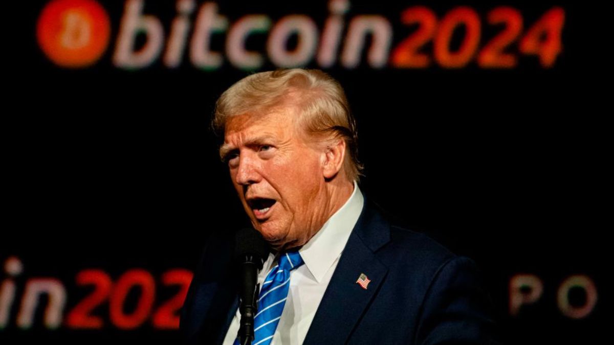 Трамп предрёк взлёт курса биткоина и призвал хранить криптовалюту | Сетка — социальная сеть от hh.ru