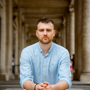 Артем Мельник