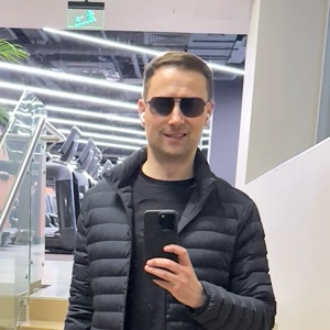 Олег Пожуев
