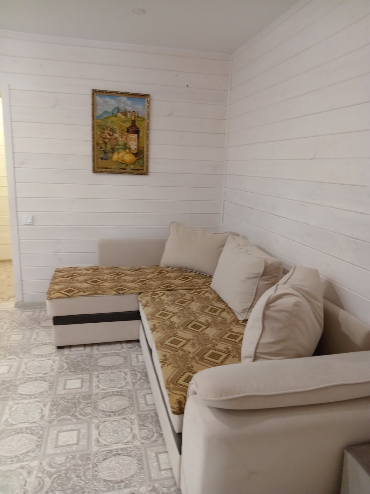 В Суздале мы сняли номер, по нашим меркам дорого 5830 руб., без завтрака, но в центре города зато. Приехав были приятно удивлены | Сетка — социальная сеть от hh.ru