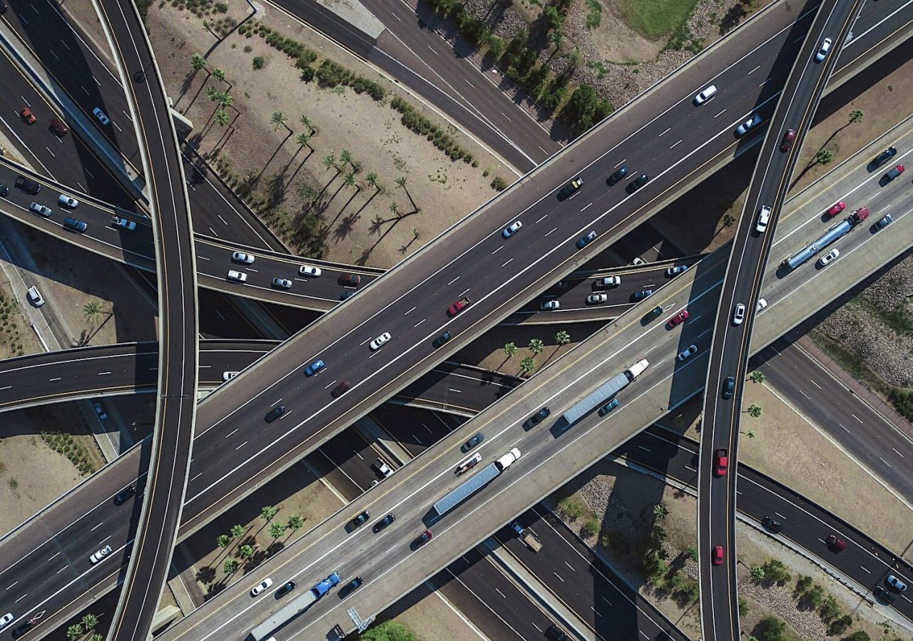 Больше, чем Quagga — пакет для маршрутизации FRRouting
https://habr.com/ru/companies/vasexperts/articles/831936/ | Сетка — социальная сеть от hh.ru