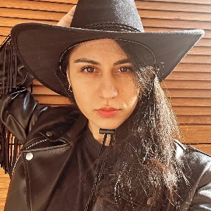 Yuna Lane | Сетка — социальная сеть от hh.ru