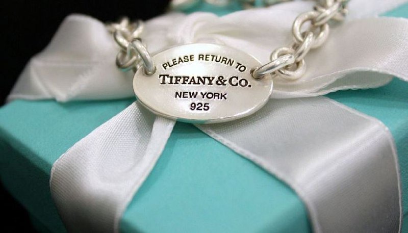 Tiffany & Co. и CDFA учредили первую ювелирную премию
Премия Jewelry Designer Award будет присуждаться выдающимся американским дизайнерам ювелирных изделий | Сетка — социальная сеть от hh.ru