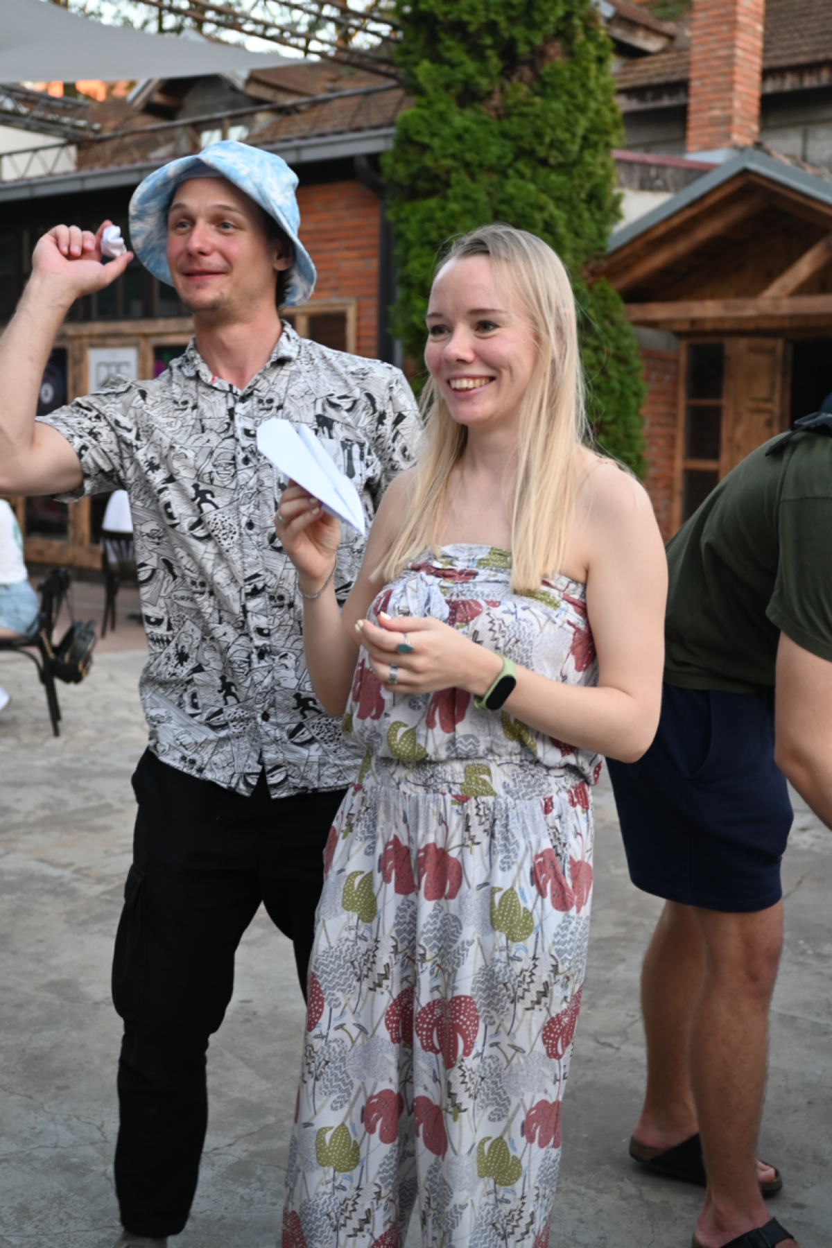 На выходных прошел еще один OPEN AIR ивент от бара Dva Medveda, IT connect и Cider | Сетка — социальная сеть от hh.ru