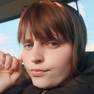 Люда Лущинина