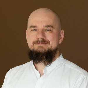 Денис Золотарев