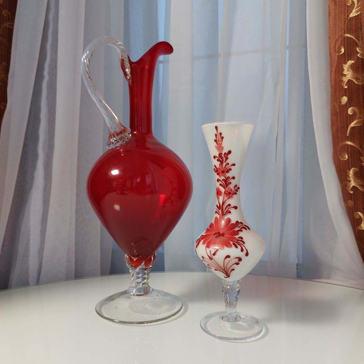 Винтажное стекло из Италии и Франции. 
Удивляет,  Как это красота сохранилась до наших дней.  Цветная коллекция- радуга в доме. 
#виртаж
#vintage 
#винтажнаялавка
#винтажныйунивермаг
#евроблошка | Сетка — социальная сеть от hh.ru