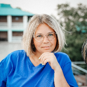 Надежда Крищенко | Сетка — социальная сеть от hh.ru