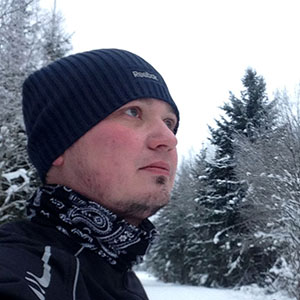 Евгений Устинов