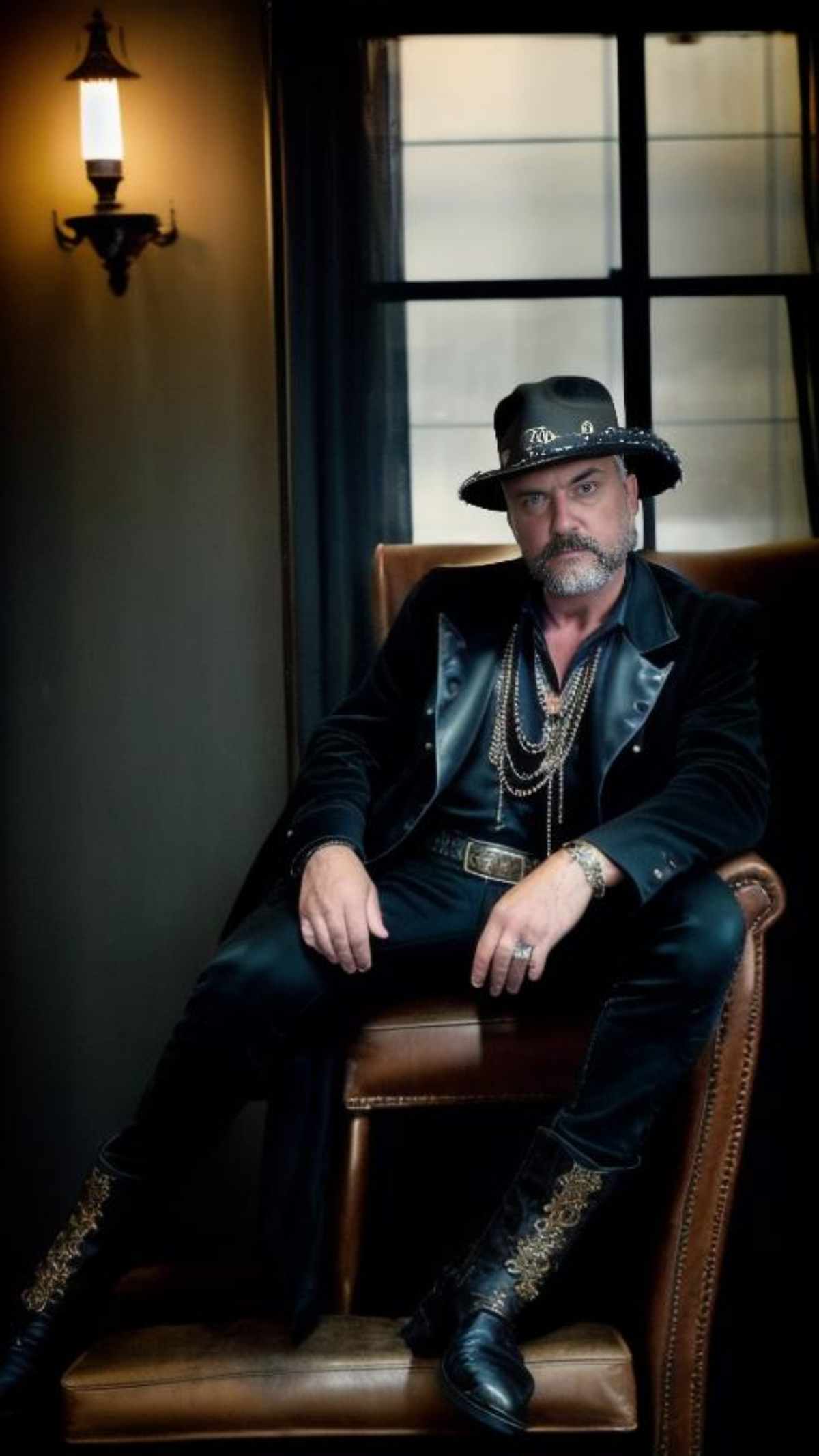 Страх слить деньги и перекос жизненных потребностей
Тут недавно я провёл опрос среди моих подписчиков. В котором участвовали 80% женщин и 20% мужчин. И вот какой интересный факт я обнаружил | Сетка — социальная сеть от hh.ru