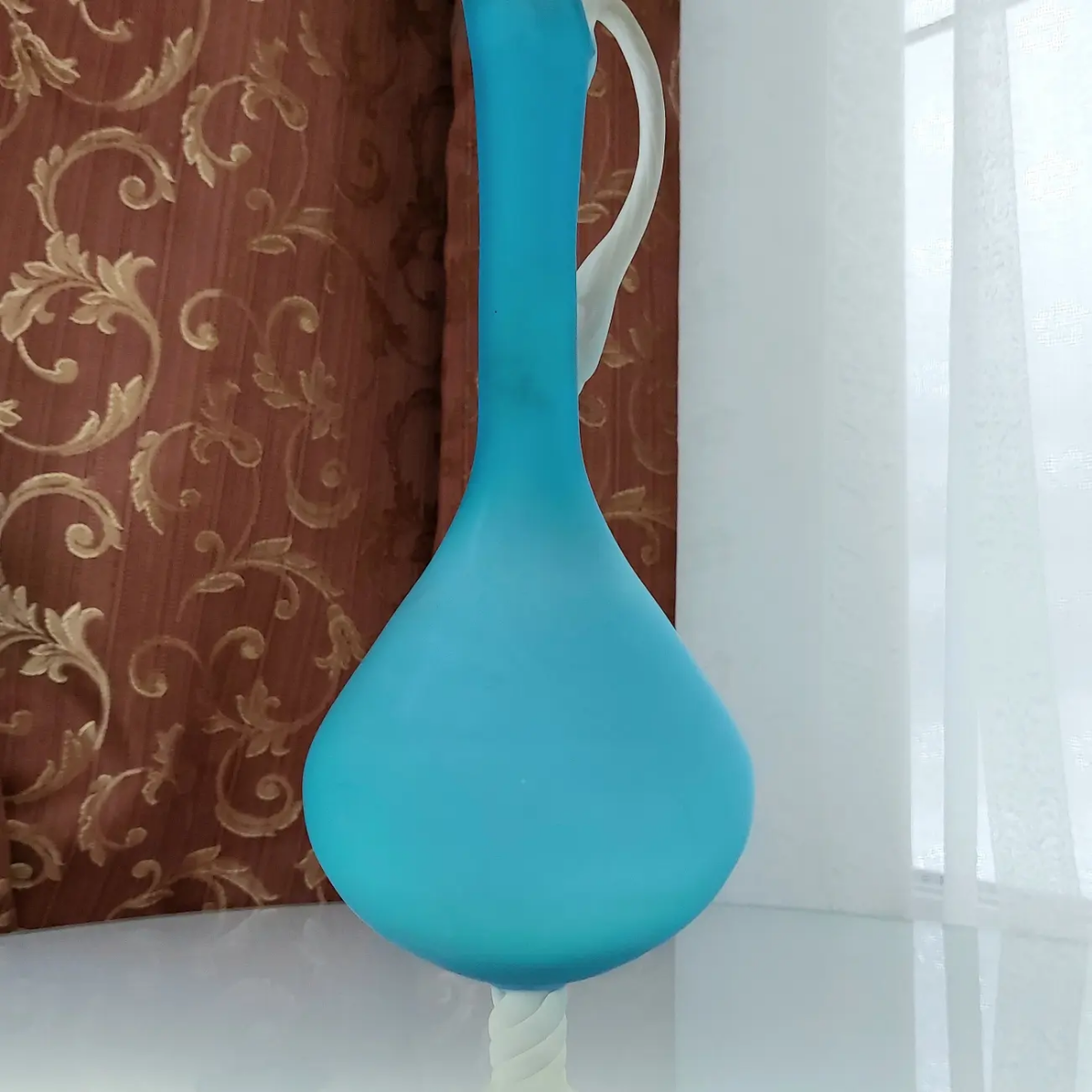 Завораживающий голубой.
В таких кувшинах нужно хранить эликсир жизни. 
Матовая фактура стекла.
Идеальное состояние. 
В наличии. 
Цена 4 800 ₽ | Сетка — социальная сеть от hh.ru