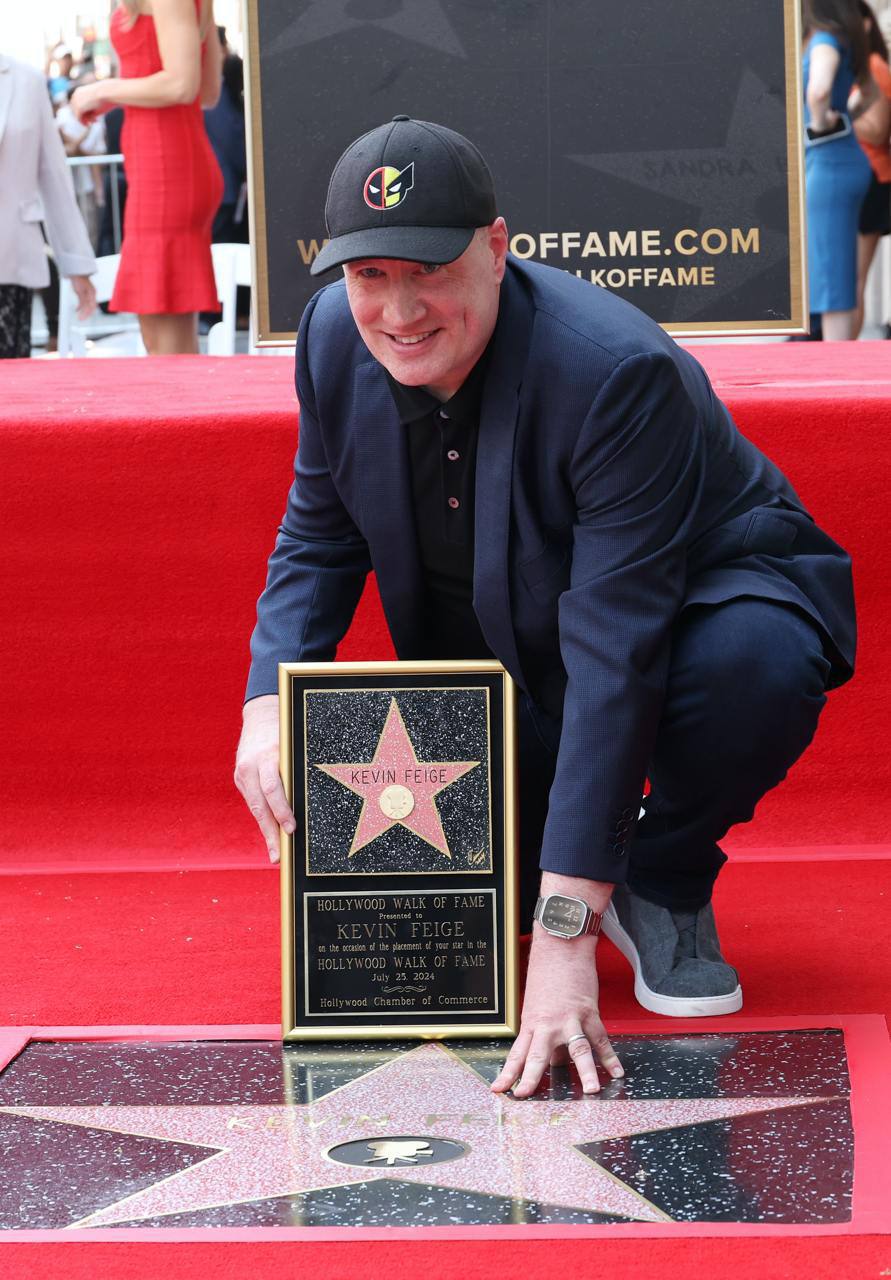 🤟🏿Президент и креативный директор Marvel Кевин Файги теперь обладатель звезды на «Аллее Славы» | Сетка — социальная сеть от hh.ru