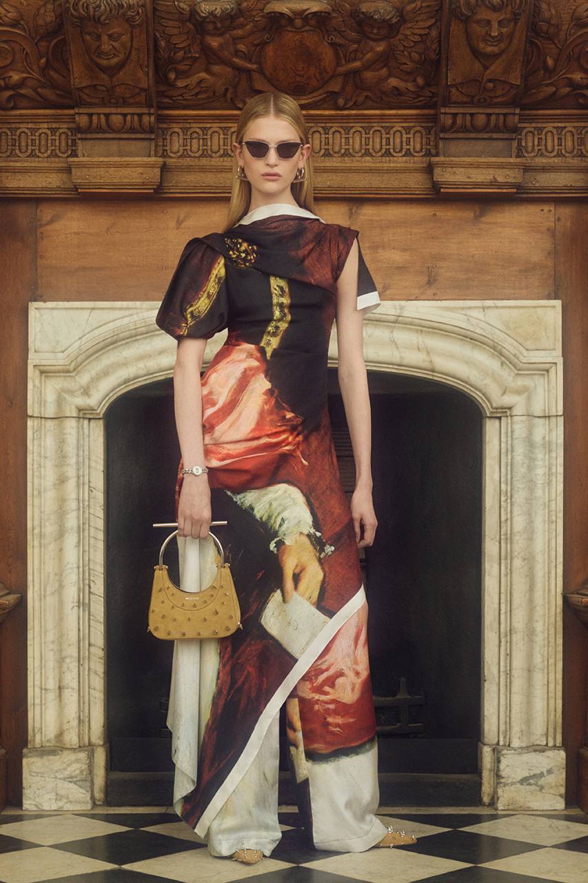 Шон Макгир, недавно занявший пост креативного директора Alexander McQueen, выпустил вторую коллекцию для модного дома | Сетка — социальная сеть от hh.ru