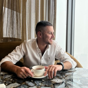 Денис Кобзев | Сетка — социальная сеть от hh.ru