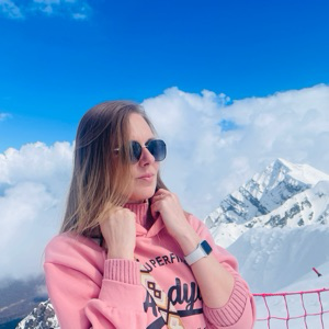 Алена Артемьева | Сетка — социальная сеть от hh.ru