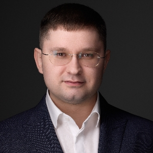 Михаил Белов