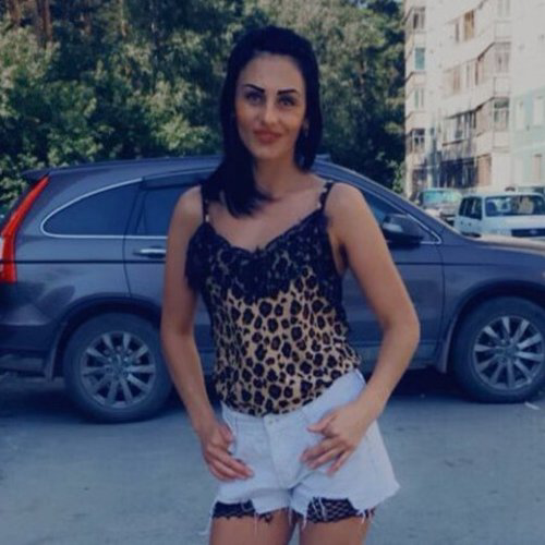 Анна Зверева