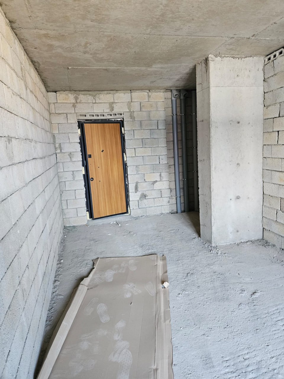 🤎🤎🤎🤎
Батуми, ул. Ангиса, 29
📍Локация на карте
— Отличный и идеально установленный оконный блок
— Квартира продается в состоянии черного каркаса, что позволяет сделать ремонт на свой вкус | Сетка — социальная сеть от hh.ru