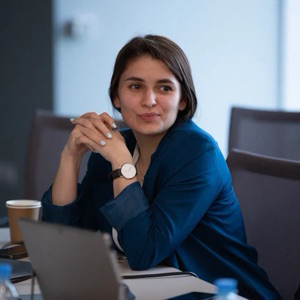 Юля консультирует