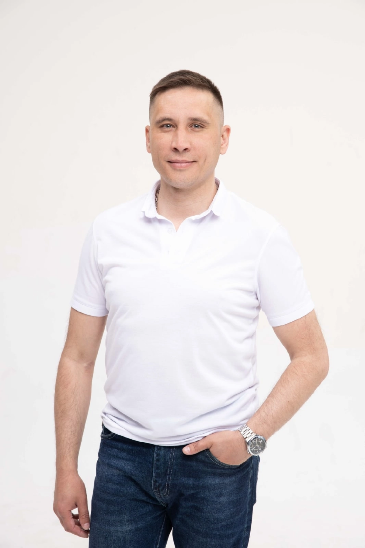 Приветствую друзья !
Хочу немного написать о себе | Сетка — социальная сеть от hh.ru