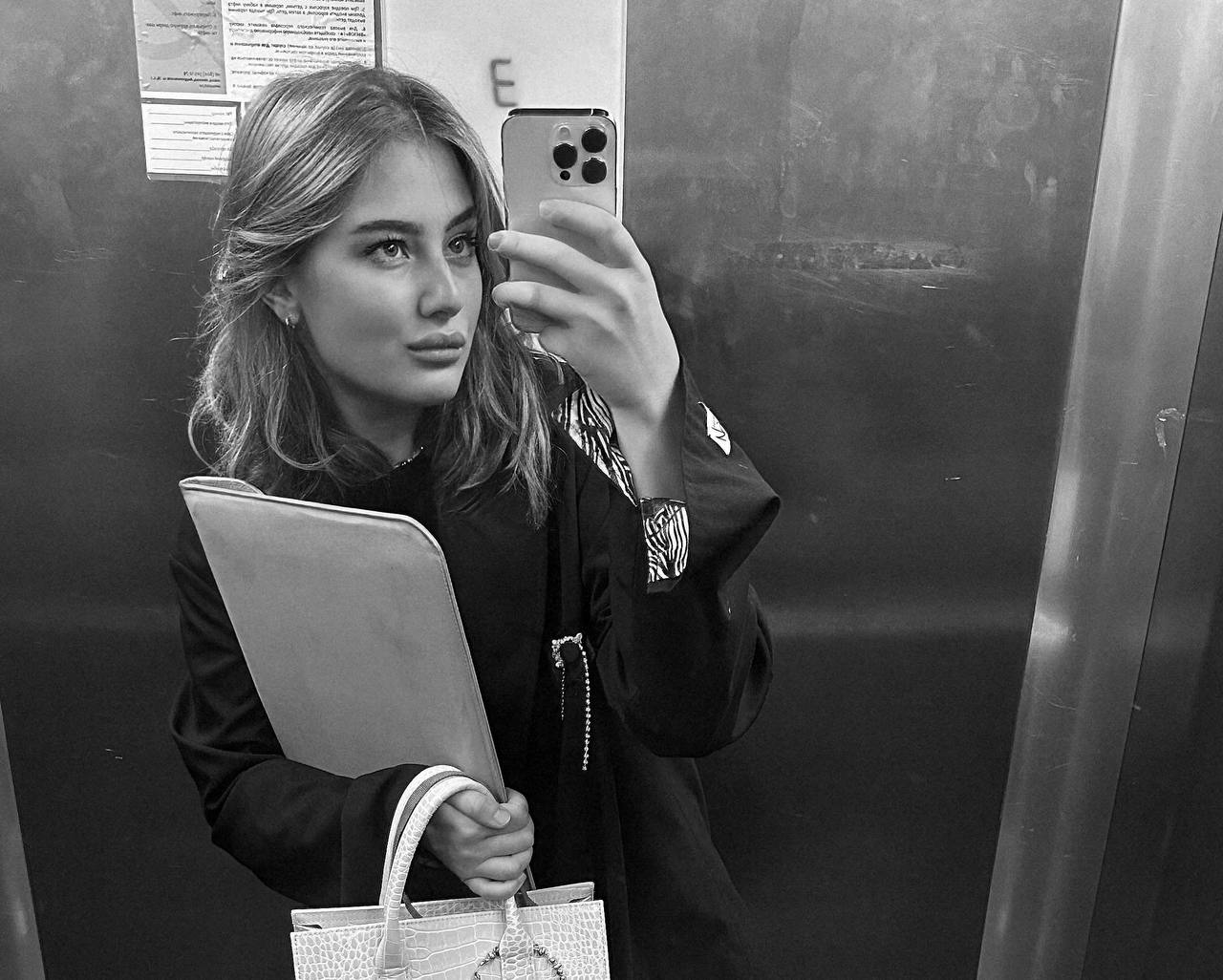 Завтра в 15:00 мск вместе с моей сильной коллегой маркетологом Дианой дискутируем на животрепещущие темы маркетинга в этом тг канале в видеоформате 
Что будет:
Мат, черный юмор, обсуждение несправедли... | Сетка — социальная сеть от hh.ru