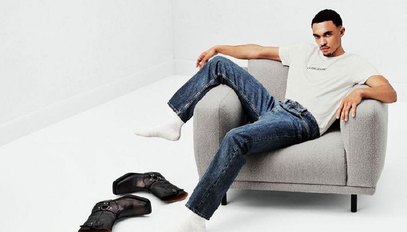 Guess Jeans дебютировал на Lamoda
Guess Inc. объявил о начале сотрудничества с ведущим российском маркетплейсом | Сетка — социальная сеть от hh.ru