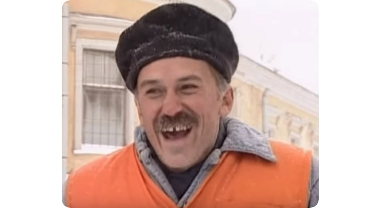 «Улицы разбитых фонарей», бомж Петрович и котлетки с пюрешкой: история рождения самого домашнего мема
«Поторопись, у нас сейчас котлетки с пюрееешкооой–пюрееешкооой!»
Кажется, что если хотя бы раз усл... | Сетка — социальная сеть от hh.ru