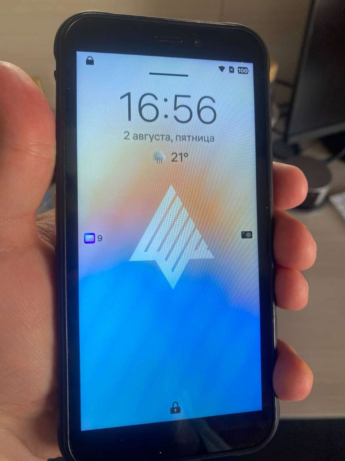 Google Android, Apple iOS хотят запретить - а что там с Авророй?
Читатели моего блога, которые подписаны на меня более полугода, могут помнить, что я покупал себе телефон FPlus R570E с отечественной м... | Сетка — социальная сеть от hh.ru