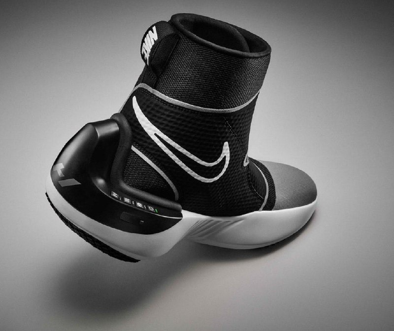 Такие кроссовки мы берем. Nike заколлабились с Hyperice и сделали специальные массажные кроссовки. Система будет работать так, что она будет согревать и массировать стопу сжатым воздухом | Сетка — социальная сеть от hh.ru
