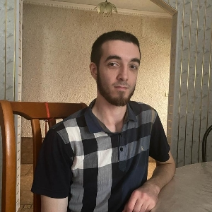 Аслан Ахмедов