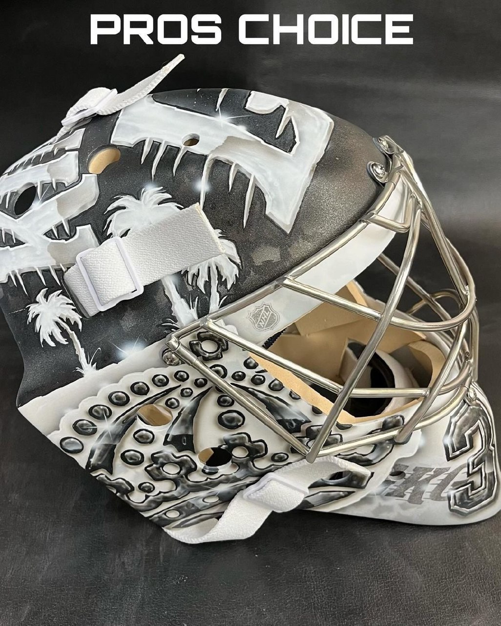 👑 Новый шлем Дарси Кемпера
➡️ Чат
#NHL #Кингс #НХЛ #хоккей #шлем | Сетка — социальная сеть от hh.ru