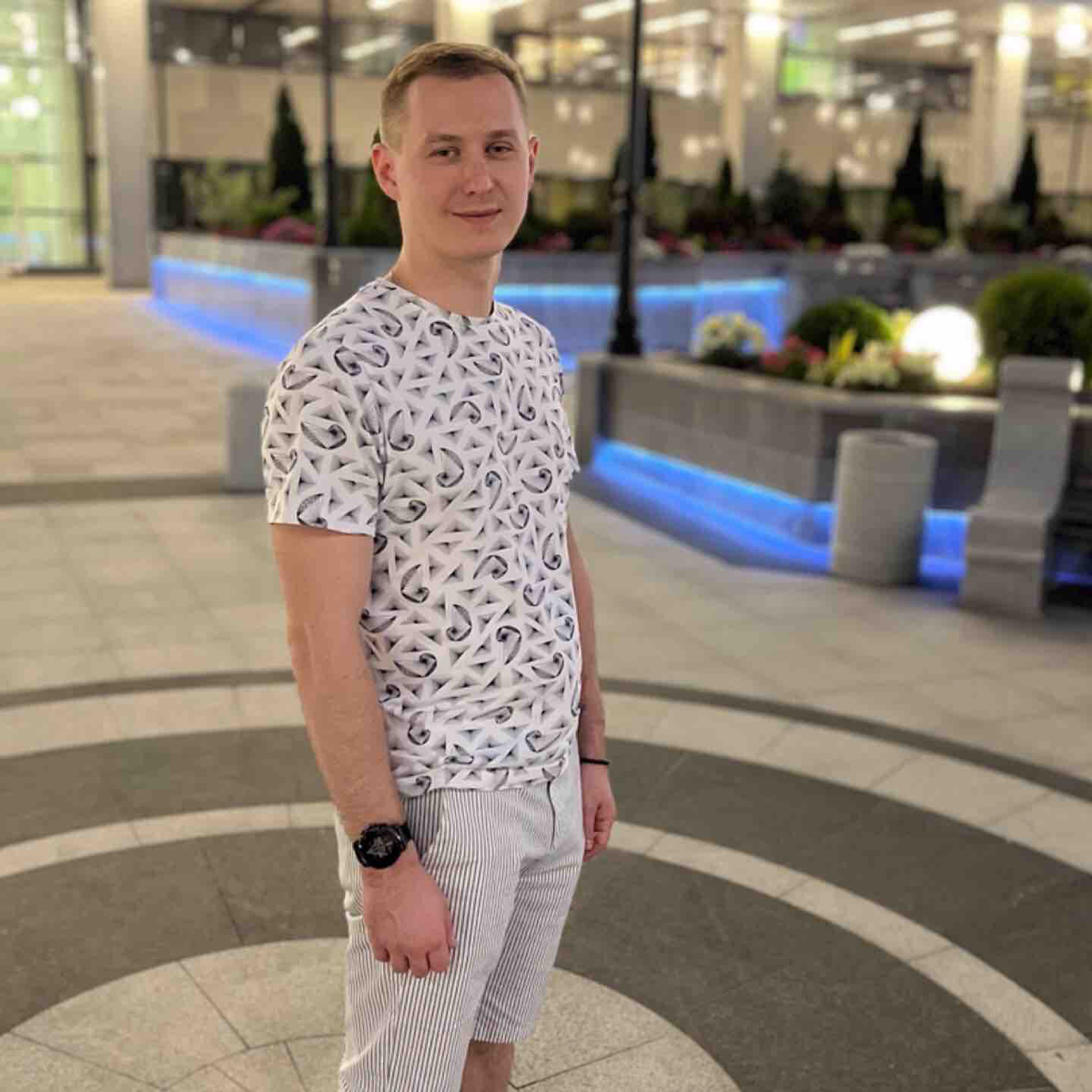 Дмитрий Кузнецов