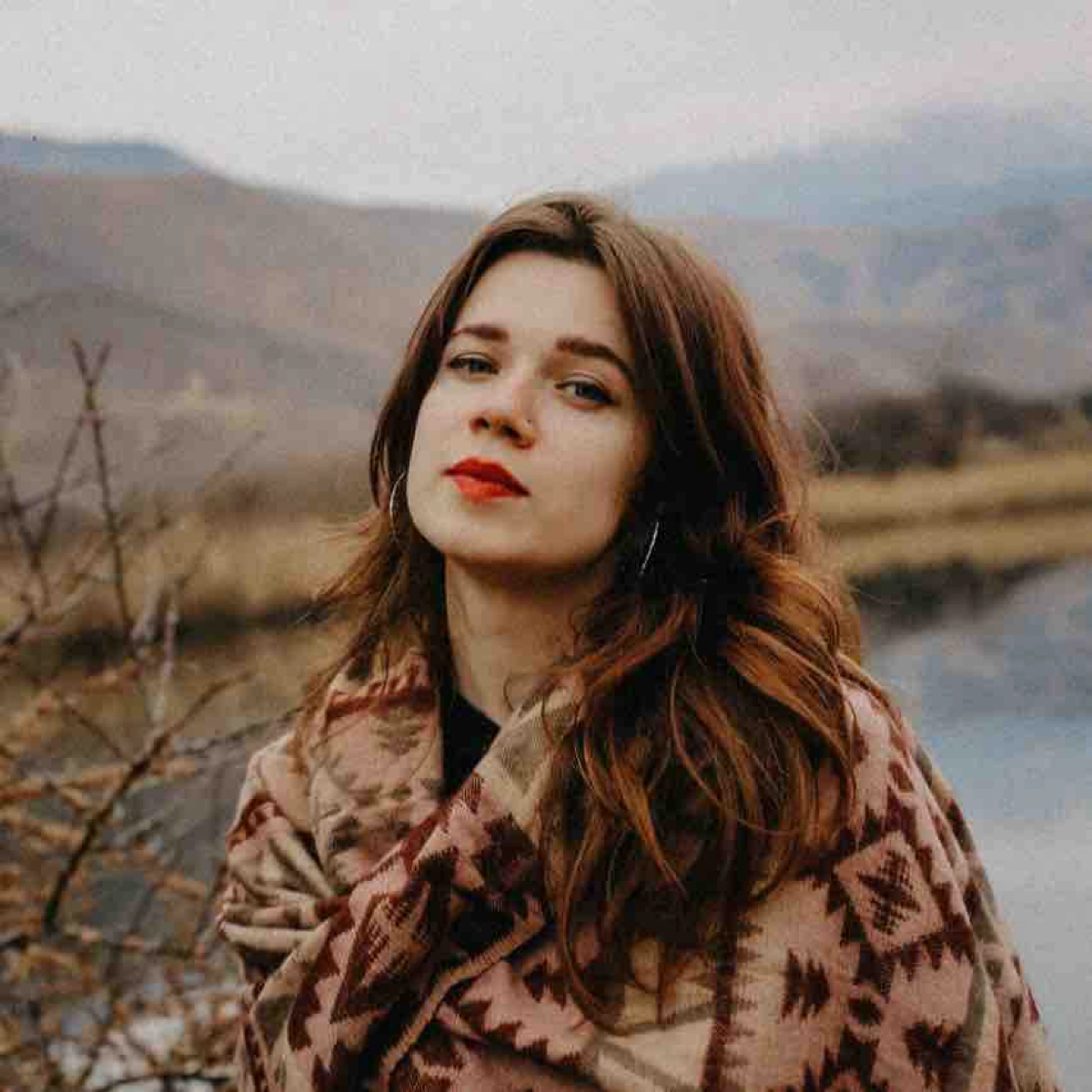 Полина Серова