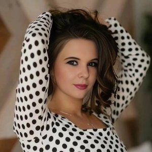 Елена Савинова