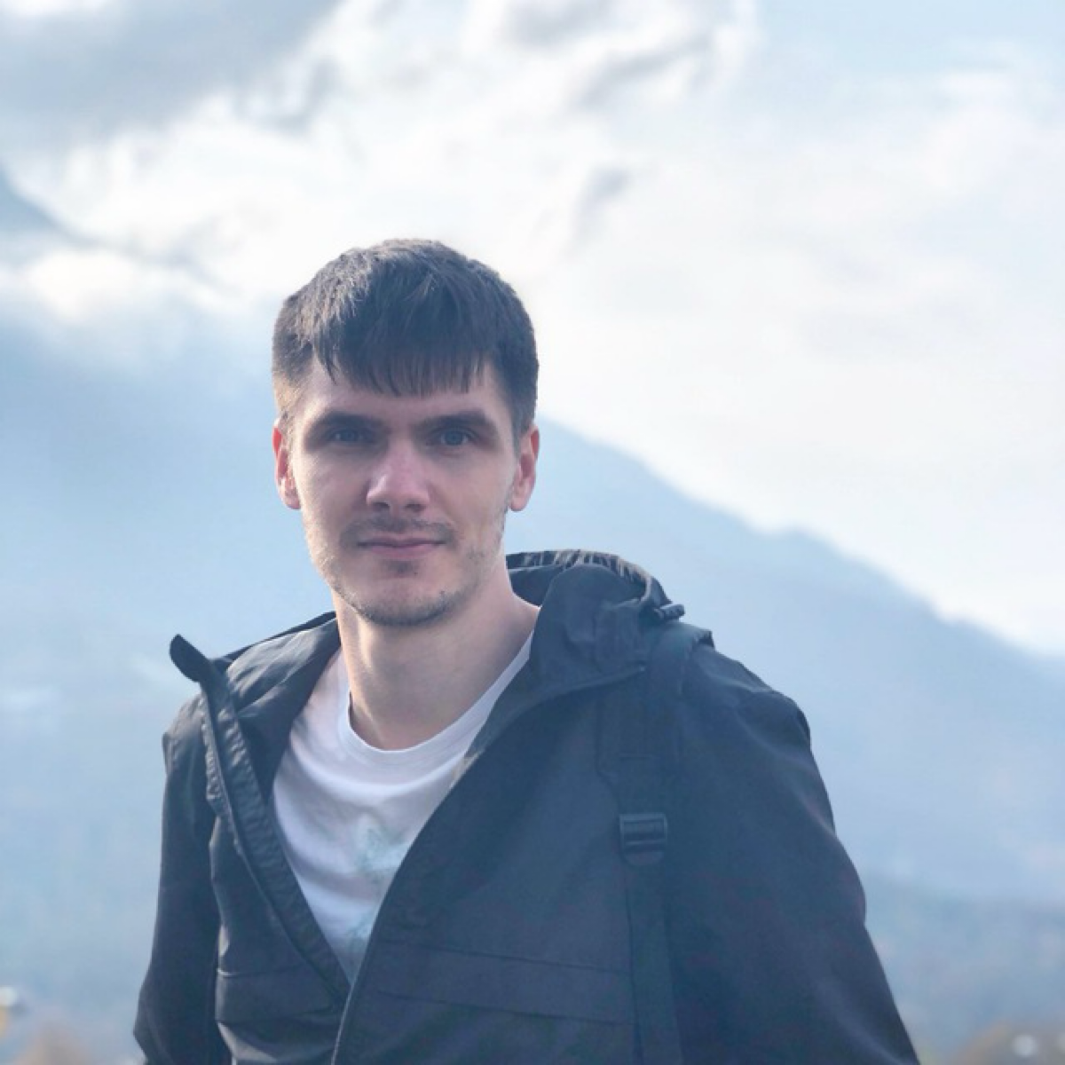 Леонид Безруков | Сетка — социальная сеть от hh.ru