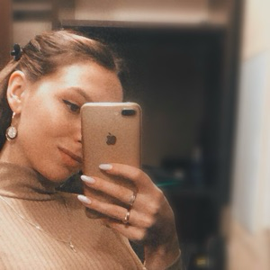 Яна Св