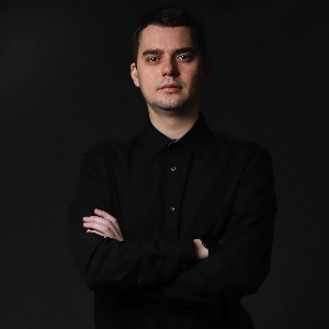 Артем Иванов