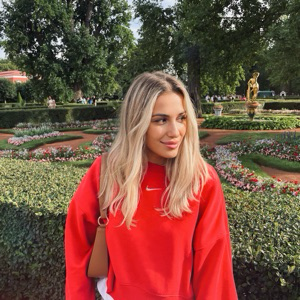 Александра Костарева