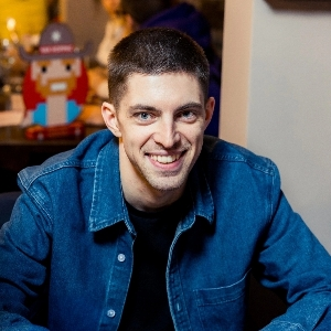 Евгений Борисов