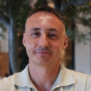 Ари Захави | Сетка — социальная сеть от hh.ru