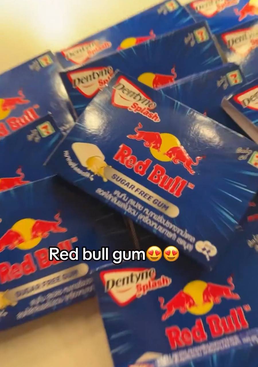 Энергетики теперь в виде жвачек: бодрящую резинку с Red Bull нашли в магазинах Таиланда. Судя по отзывам, она и правда бодрит, только вот на вкус напоминает типичные лекарства от кашля | Сетка — социальная сеть от hh.ru