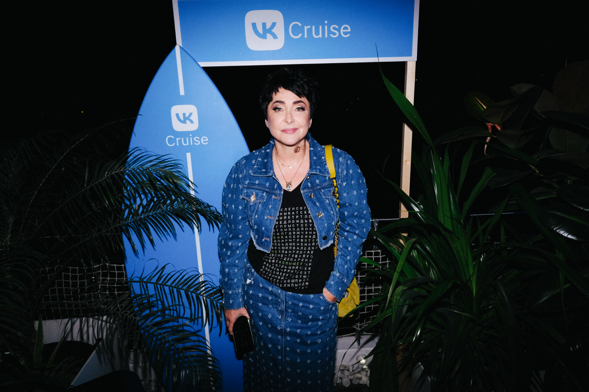 В понедельник отгремел наш прекрасный VK Cruise 🚢
И собрались мы не просто так! Мероприятие было посвящено окончанию совместного образовательного проекта VK x Fashion Factory School💙
На протяжении нес... | Сетка — социальная сеть от hh.ru
