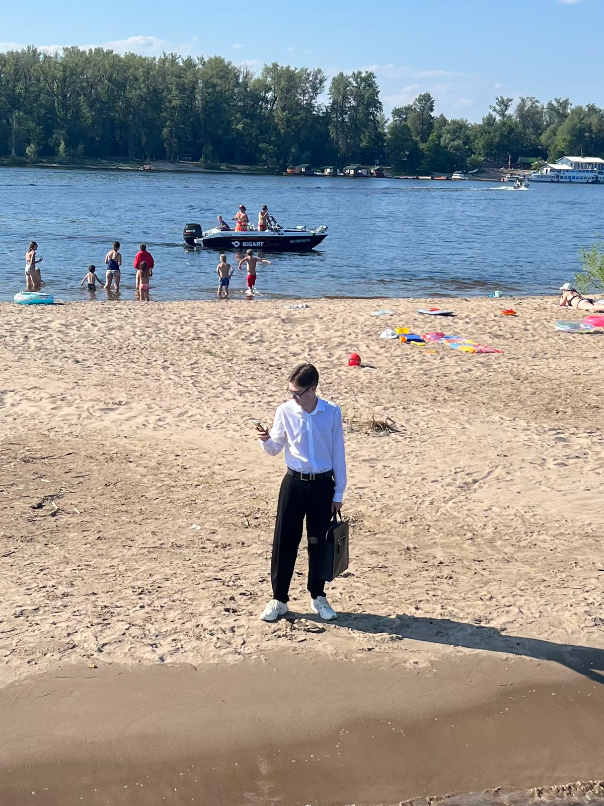 всем привет! меня зовут миша и мне 22 года. вот уже более 2-х лет мы с командой занимаемся развитием «ассоциации региональной молодежи» и делаем много полезного для нашего общества | Сетка — социальная сеть от hh.ru