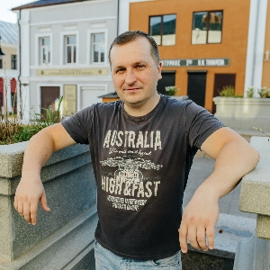 Никита Максимов