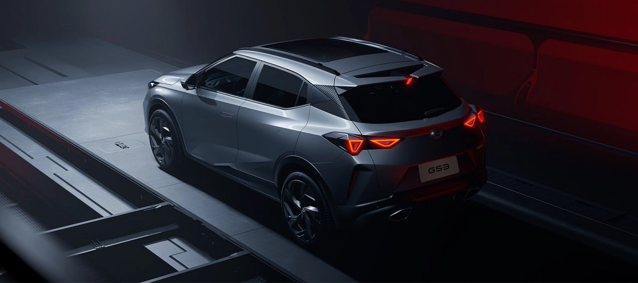 🚘Китайские автомобили продолжают заполнять пробелы на российском рынке, и среди них выделяется GAC GS3 — компактный кроссовер, который сразу привлекает внимание смелым дизайном | Сетка — социальная сеть от hh.ru