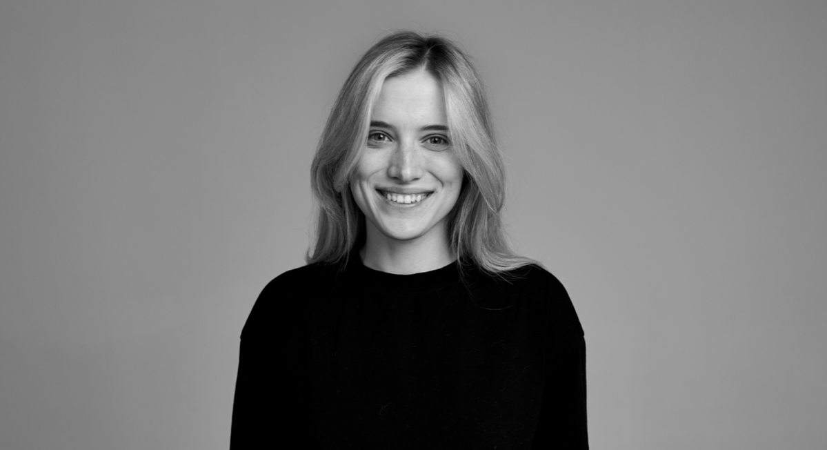 «Однажды я устроилась на работу, где была, мягко говоря, спорная корпоративная культура. На сотрудников кричали матом, штрафовали за опоздание на несколько минут и увольняли за смех на рабочем месте | Сетка — социальная сеть от hh.ru